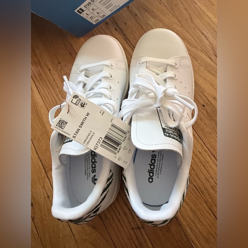 adidas White Leather Stan Smith Sneakers with Green Heel Tab